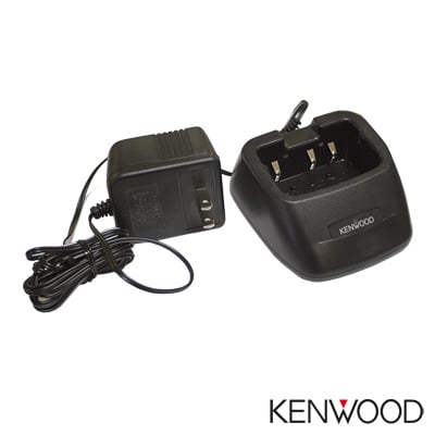 Cargador Estándar de Escritorio. Para Batería KNB-14 y KNB-15A.